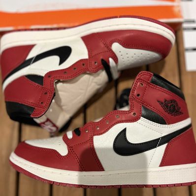 Nike Air Jordan 1 High OG "Lost & Found/Chicago"