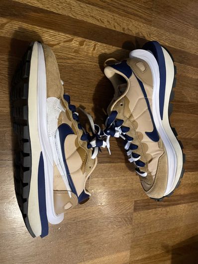 Sacai × Nike Vapor Waffle "Sesame And Blue Void"