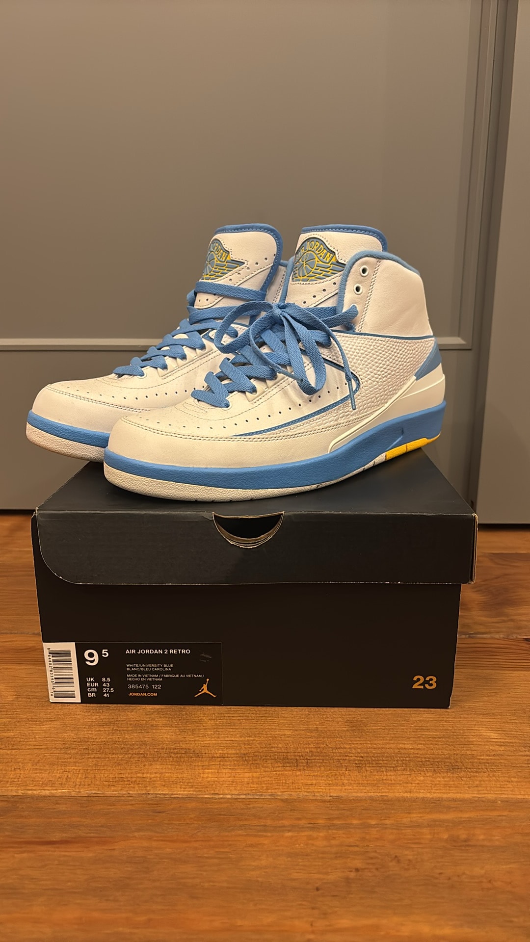 Nike Air Jordan 2 Retro Melo "White/Varsity Maize/University Blue" (2018)