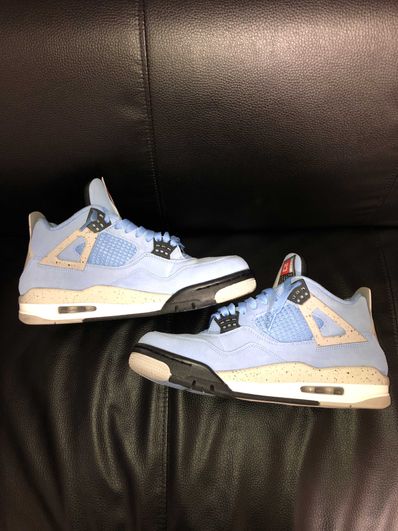 Nike Air Jordan 4 "University Blue"
