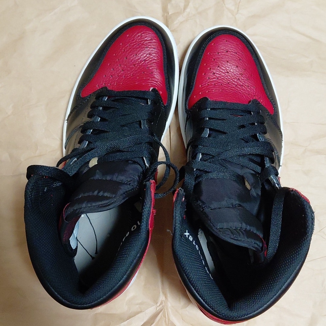 Nike Air Jordan 1 Retro High OG "Bred/Banned"