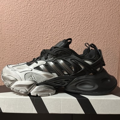 adidas XLG Runner Deluxe "White/Black"