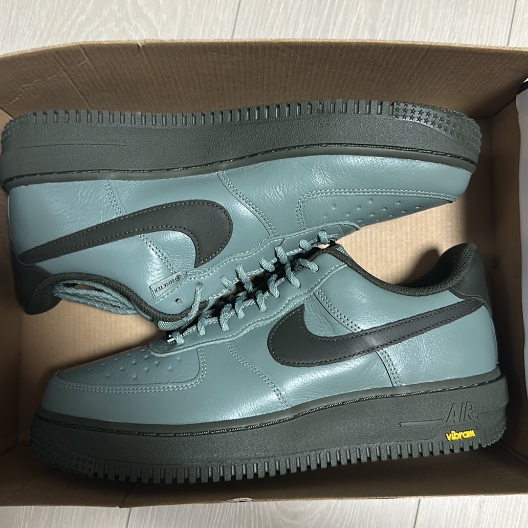 Nike Air Force 1 Low GORE-TEX Vibram "Clay Green/Sequoia/Speed Yellow"