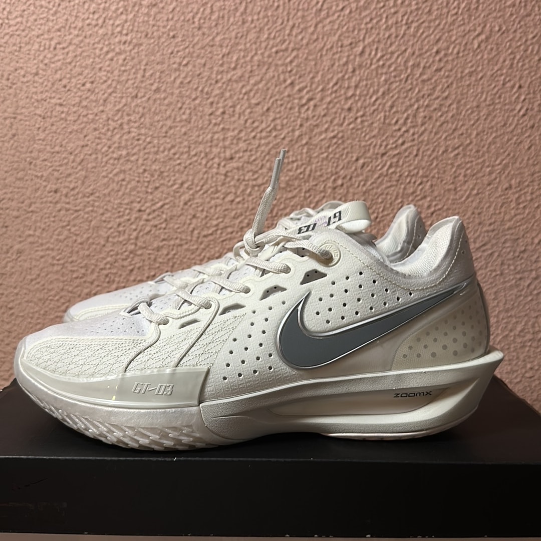 Nike GT Cut 3 "Sail/Light Bone/Metallic Silver/Smoke Grey" (DV2913-106/DV2918-106)