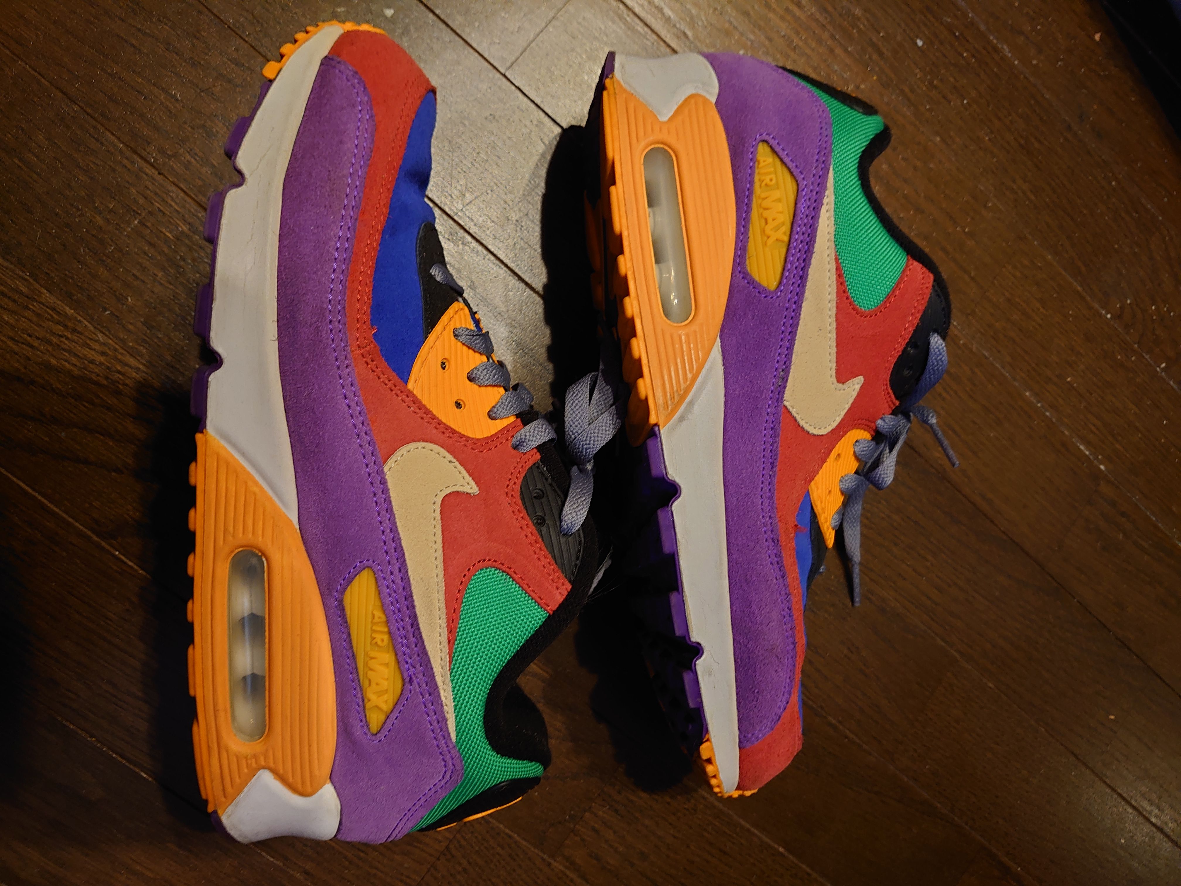 NIKE AIR MAX 90 "VIOTECH UNIVERSITYRED/PALE VANILLA/HYPER GRAPE"