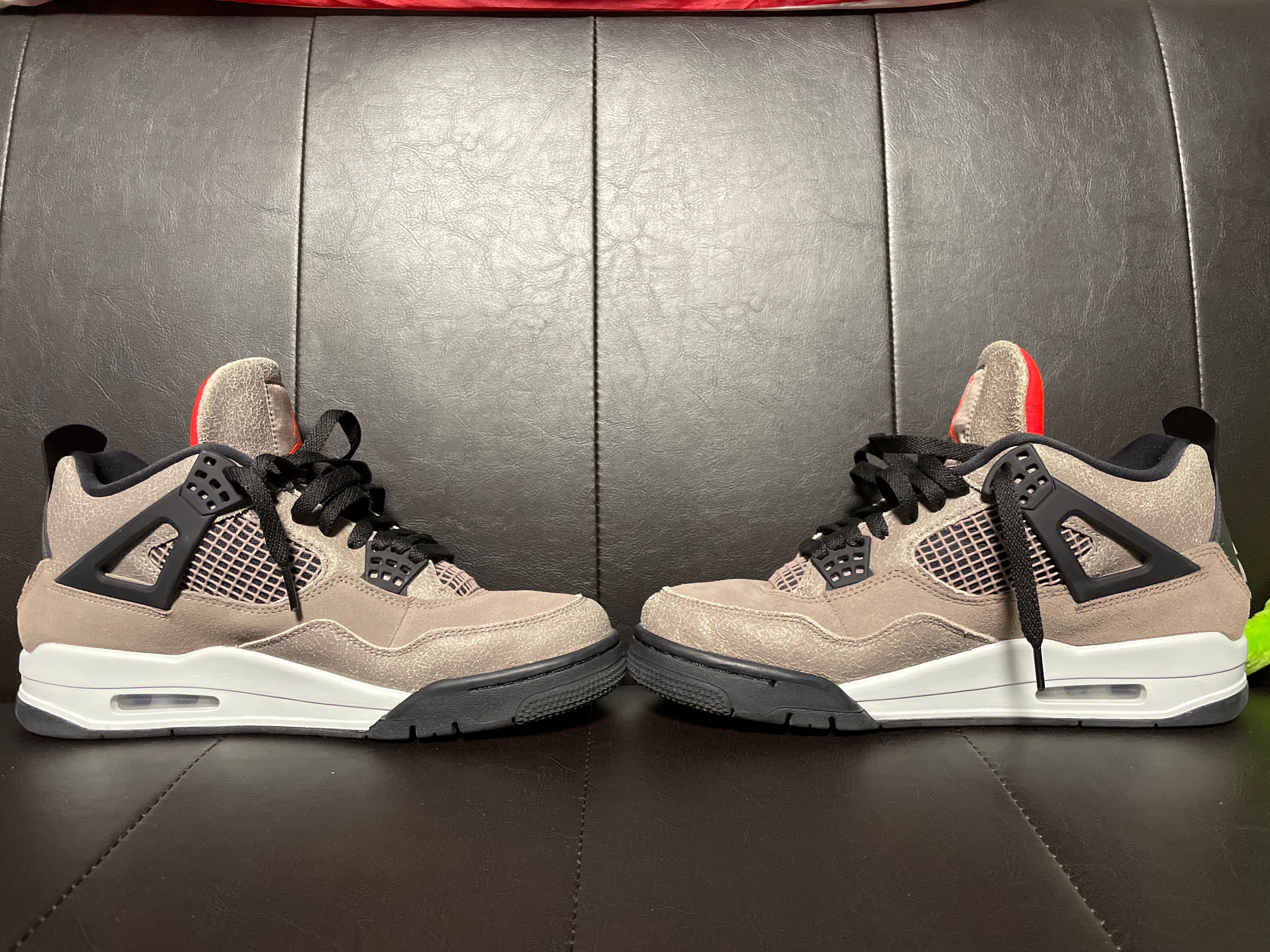 Nike Air Jordan 4 "Taupe Haze"   