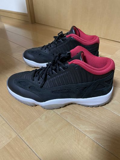 Air Jordan 11 Low IE "Bred"