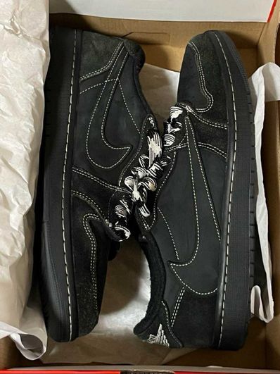 Travis Scott × Nike Air Jordan 1 Low OG SP "Black Phantom"