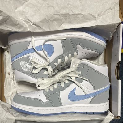 Nike Women's Air Jordan 1 Mid "Wolf Grey"
