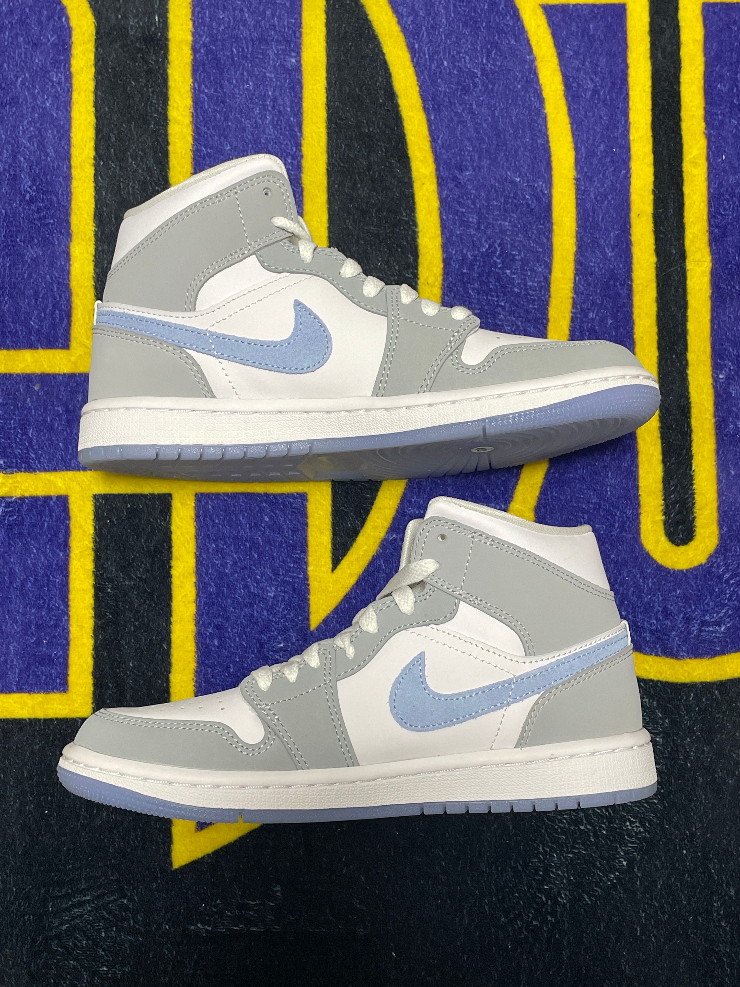 Nike Women's Air Jordan 1 Mid "Wolf Grey"