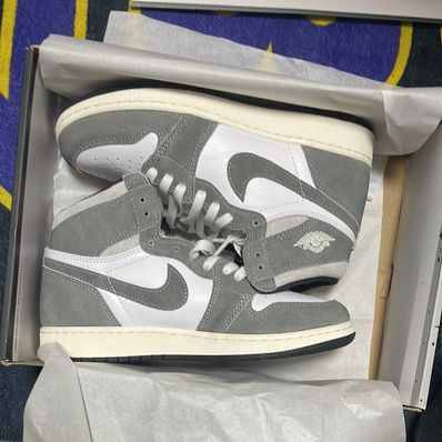 Nike GS Air Jordan 1 Retro High OG "Black and Smoke Grey"