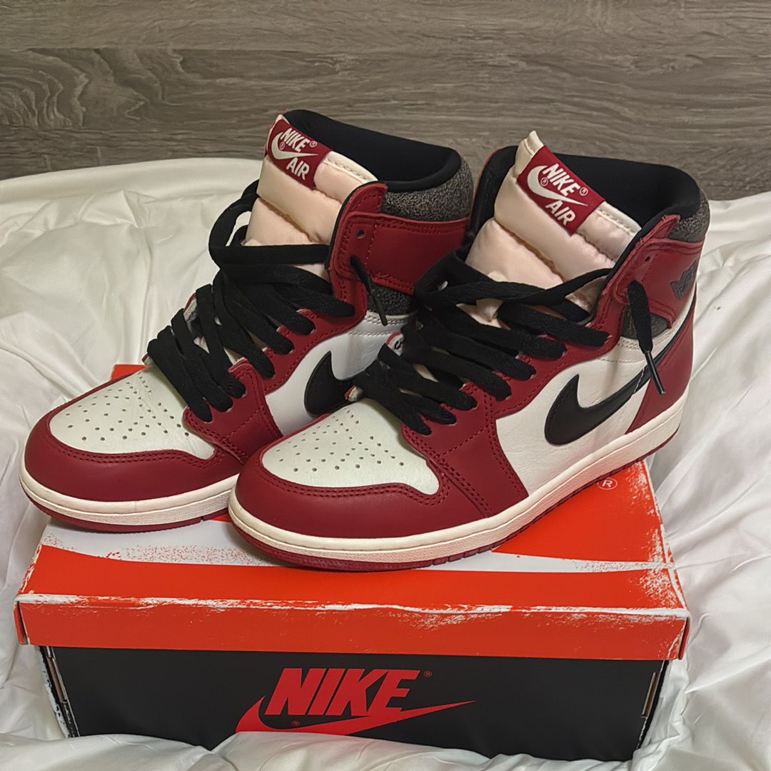 Nike Air Jordan 1 High OG "Lost & Found/Chicago"