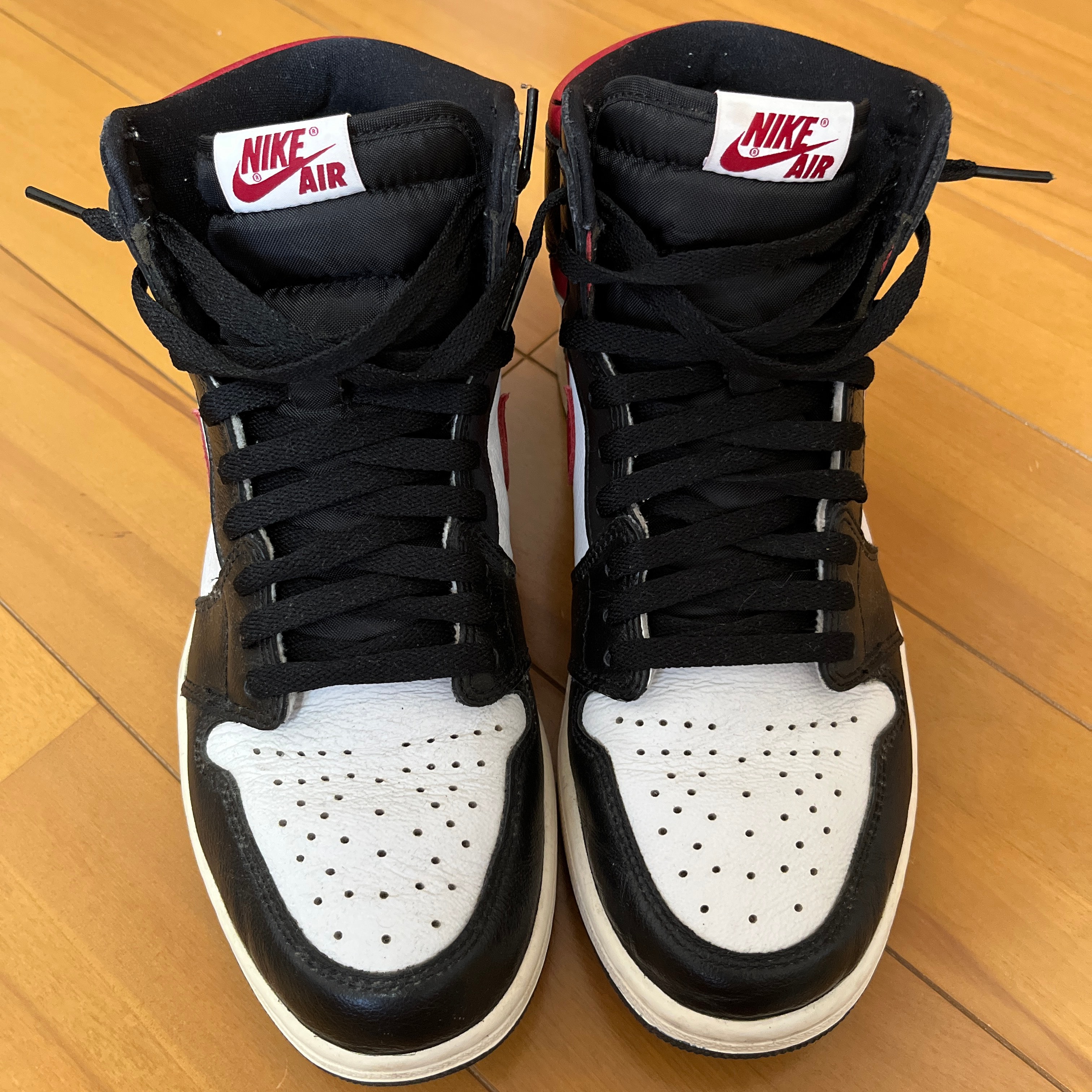 Nike Air Jordan 1 Retro High "Black/White/Sail/Gym Red"