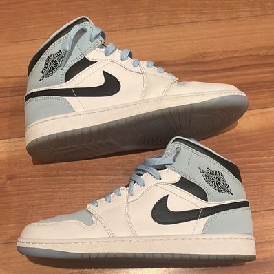 Nike Air Jordan 1 Mid "Ice Blue Nubuck"