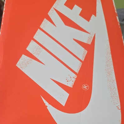 Nike Air Jordan 1 High OG "Lost & Found/Chicago"