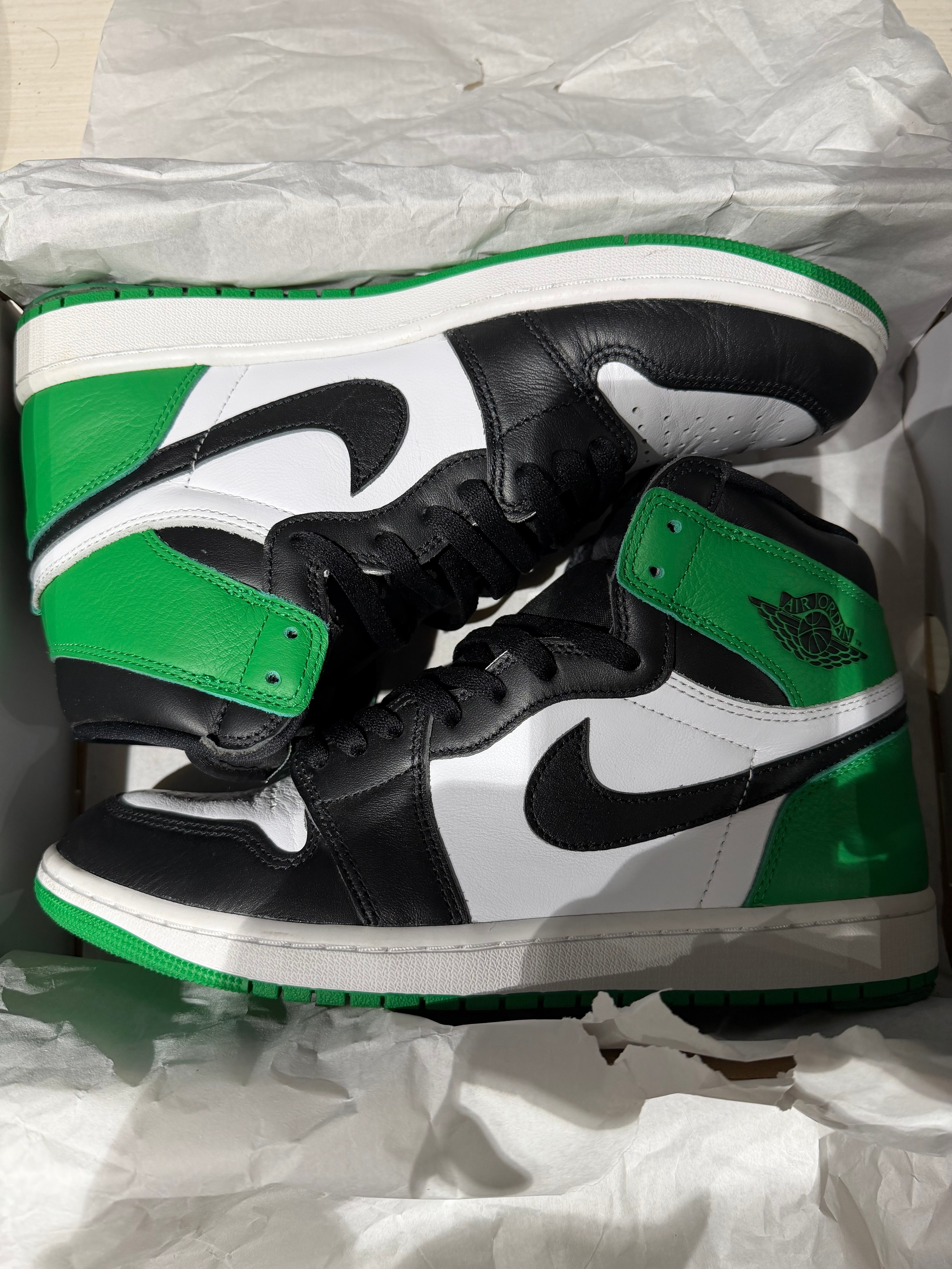 Nike Air Jordan 1 Retro High OG "Celtics/Black and Lucky Green" (2023)