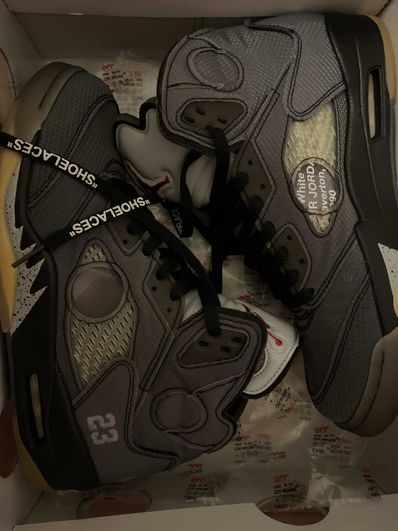 Off-White × Nike Air Jordan 5 "Black/Muslin/Fire Red"