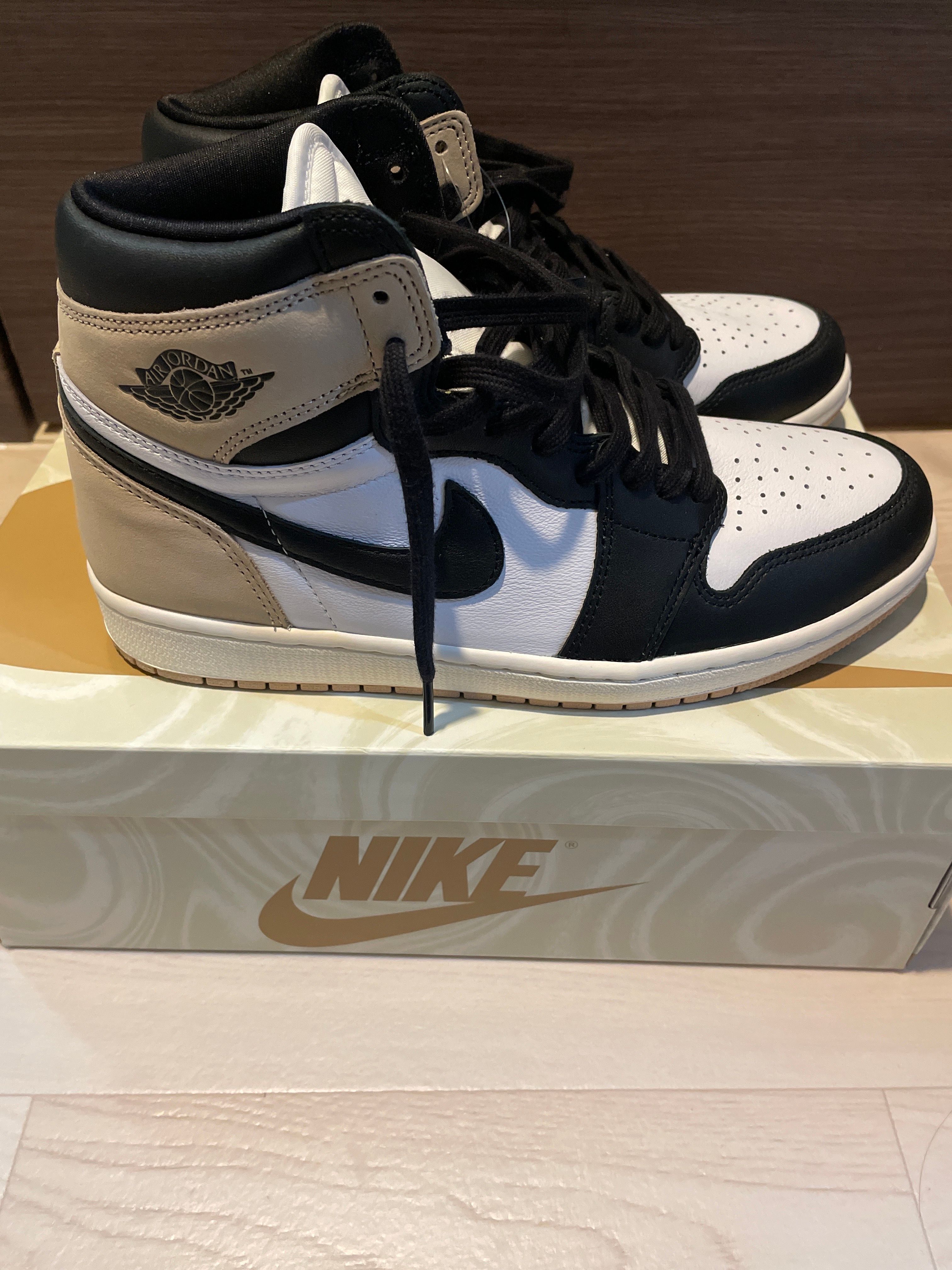 Nike Women's Air Jordan 1 Retro High OG "Latte"