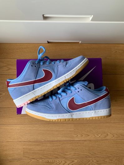 Nike SB Dunk Low Pro "Philadelphia Phillies/Valor Blue and Team Maroon"