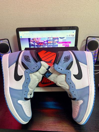 Nike Air Jordan 1 High OG "University Blue"