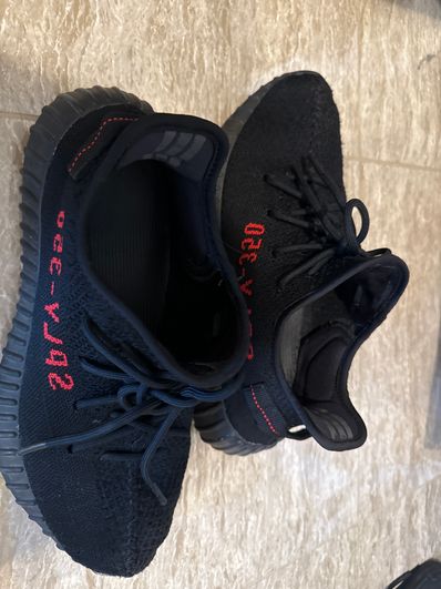 adidas YEEZY Boost 350 V2 "Core Black/Red" (2020)