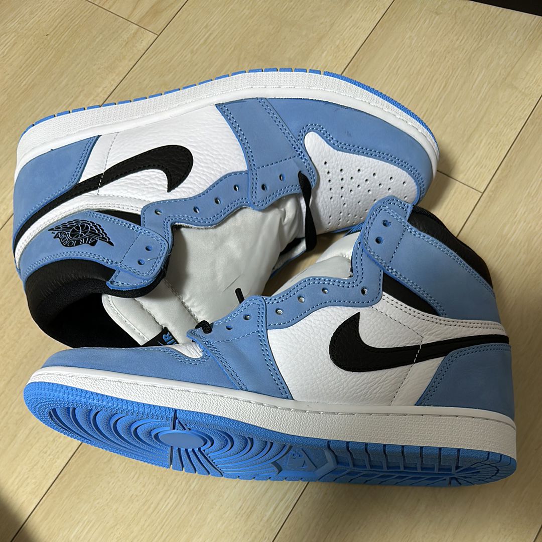 Nike Air Jordan 1 High OG "University Blue"