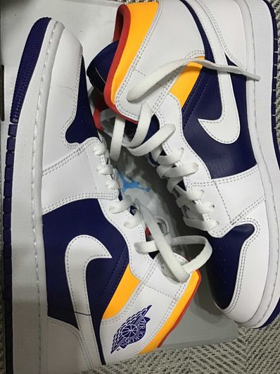 NIKE AIR JORDAN 1 MID "WHITE/NAVY/YELLOW"