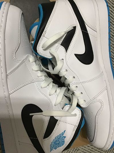 Nike Air Jordan 1 Mid "White/Laser blue"