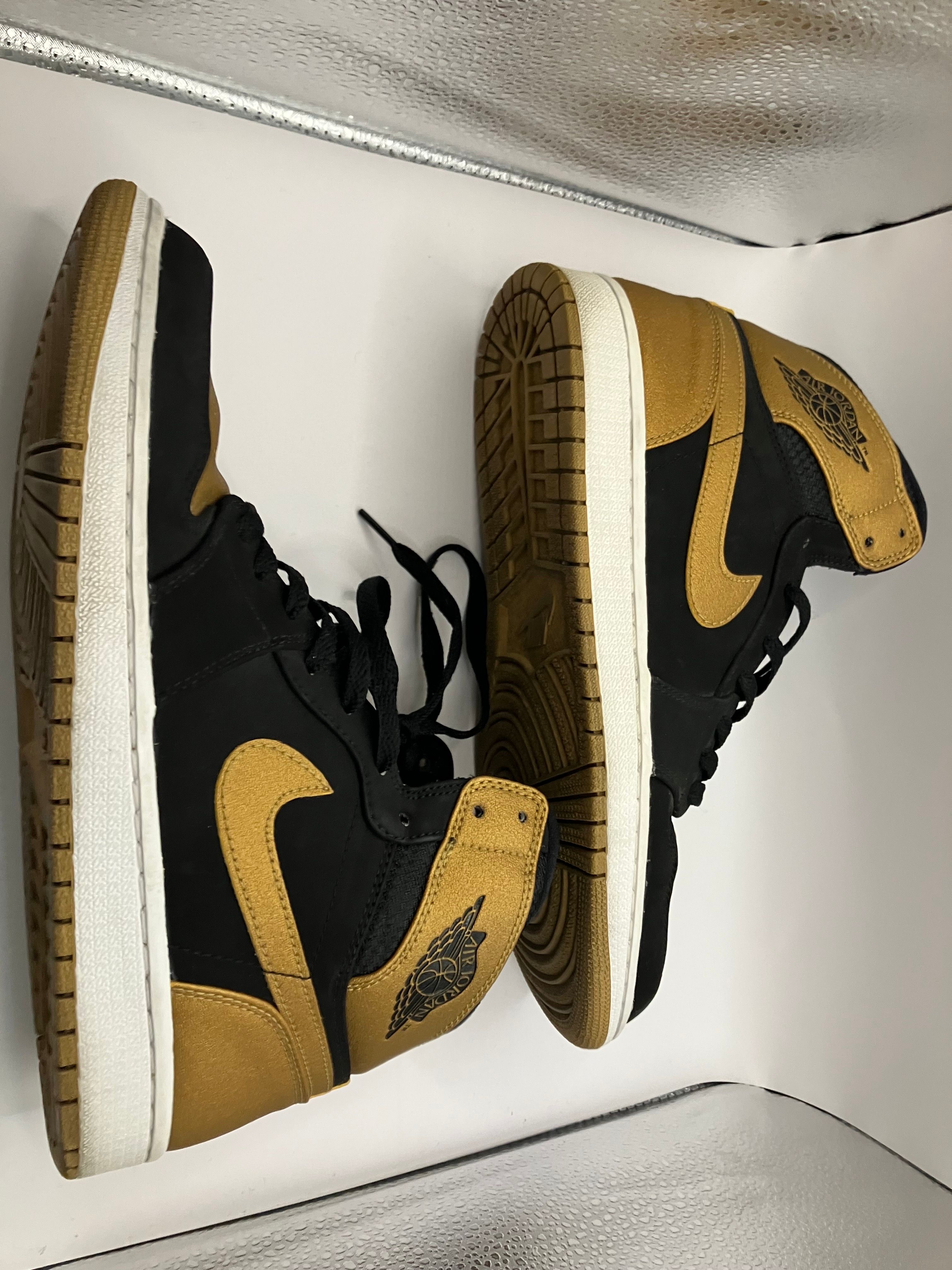 Nike Air Jordan 1 Retro High "Melo PE"