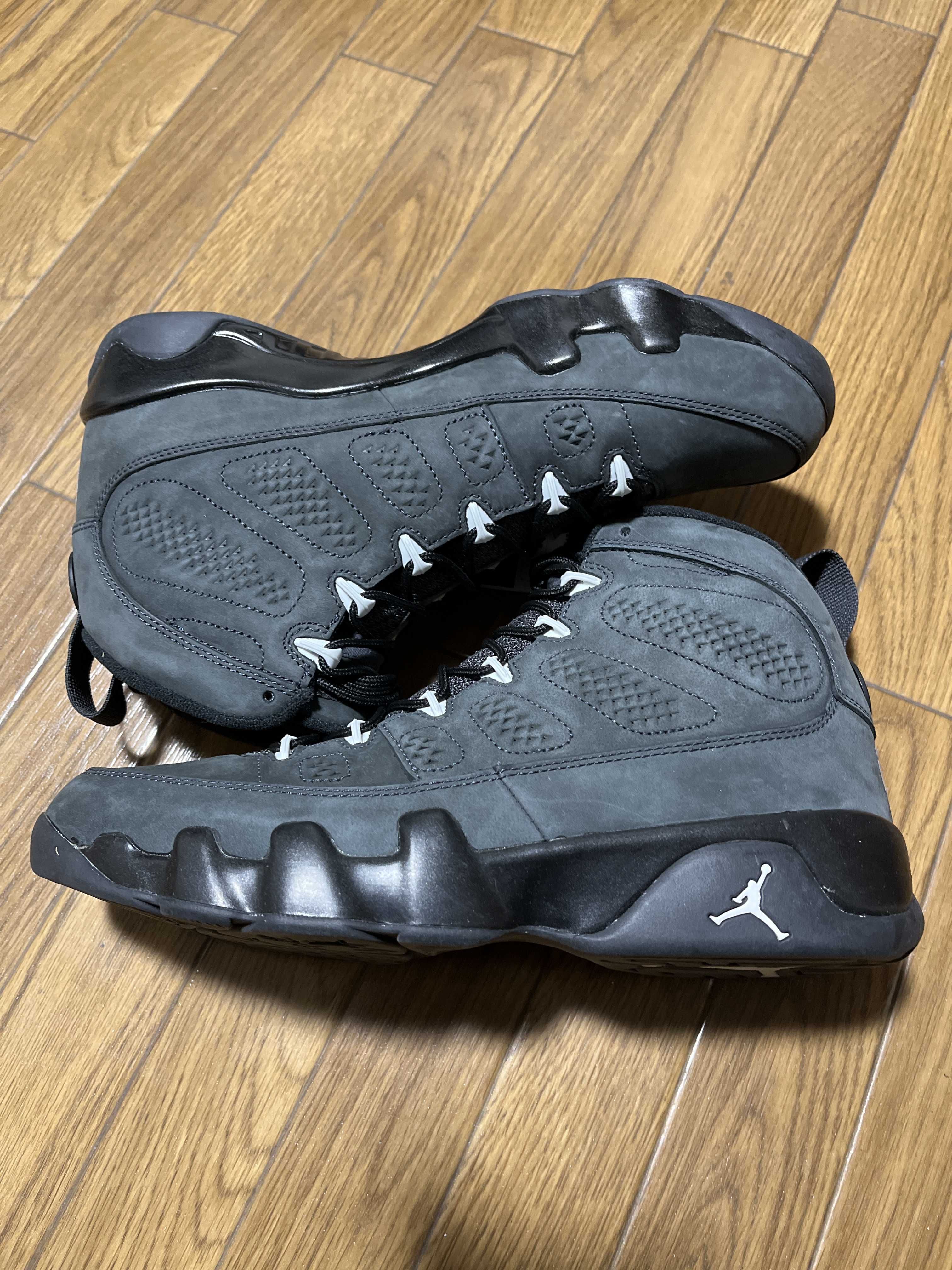NIKE AIR JORDAN 9 RETRO "ANTHRACITE/WHITE-BLACK"