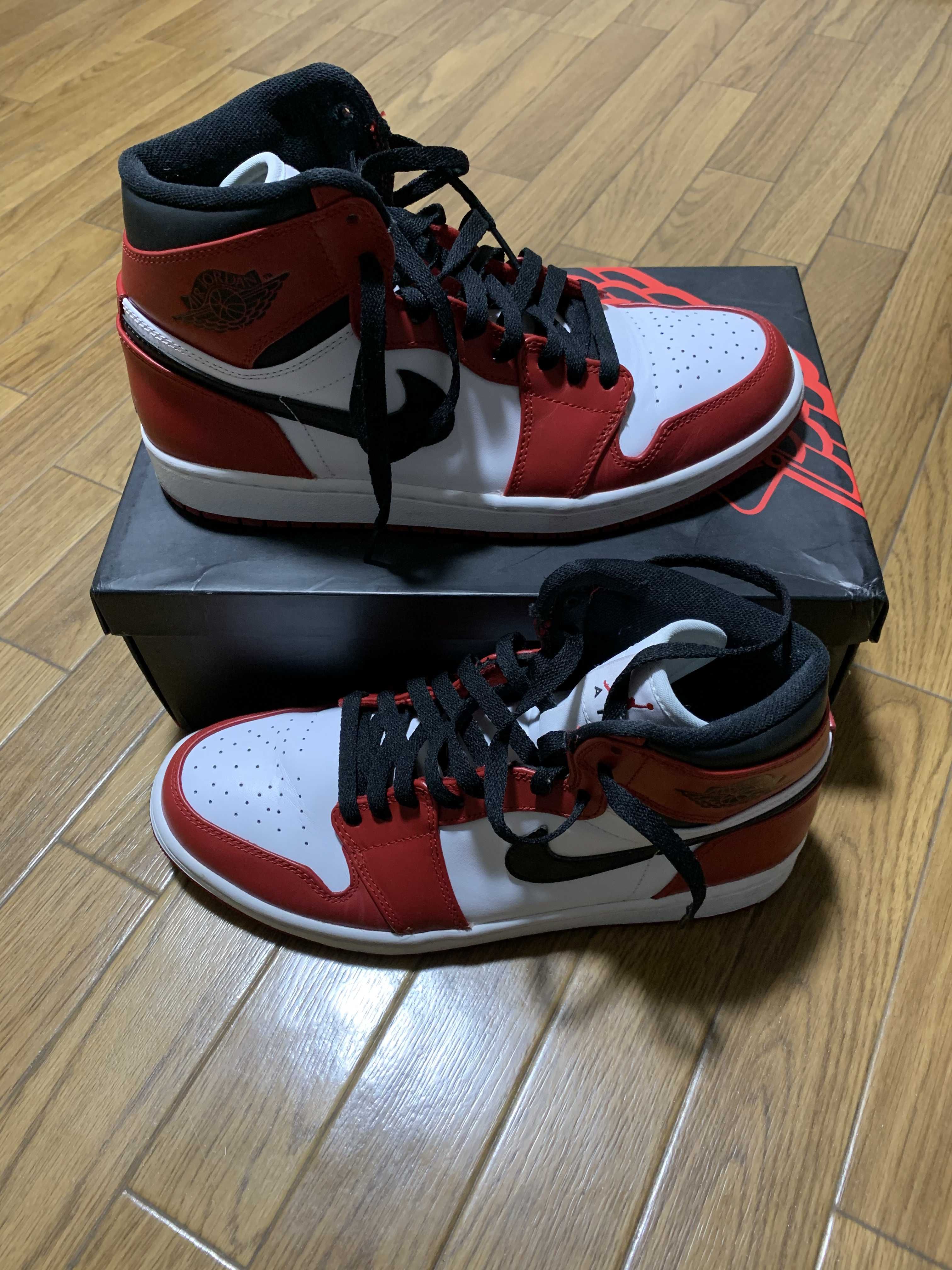 Nike Air Jordan 1 Retro High "Chicago" (2013)