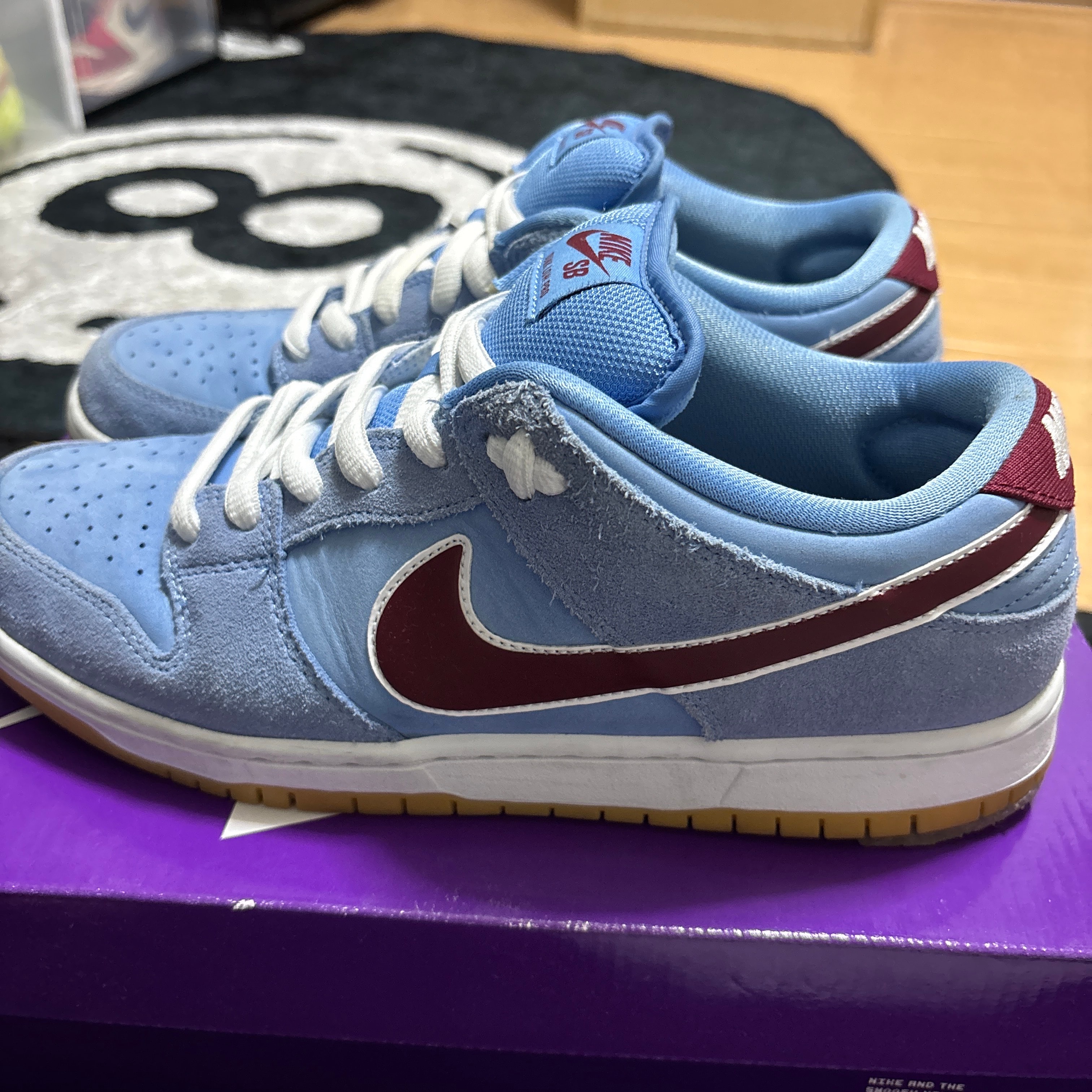 Nike SB Dunk Low Pro "Philadelphia Phillies/Valor Blue and Team Maroon"