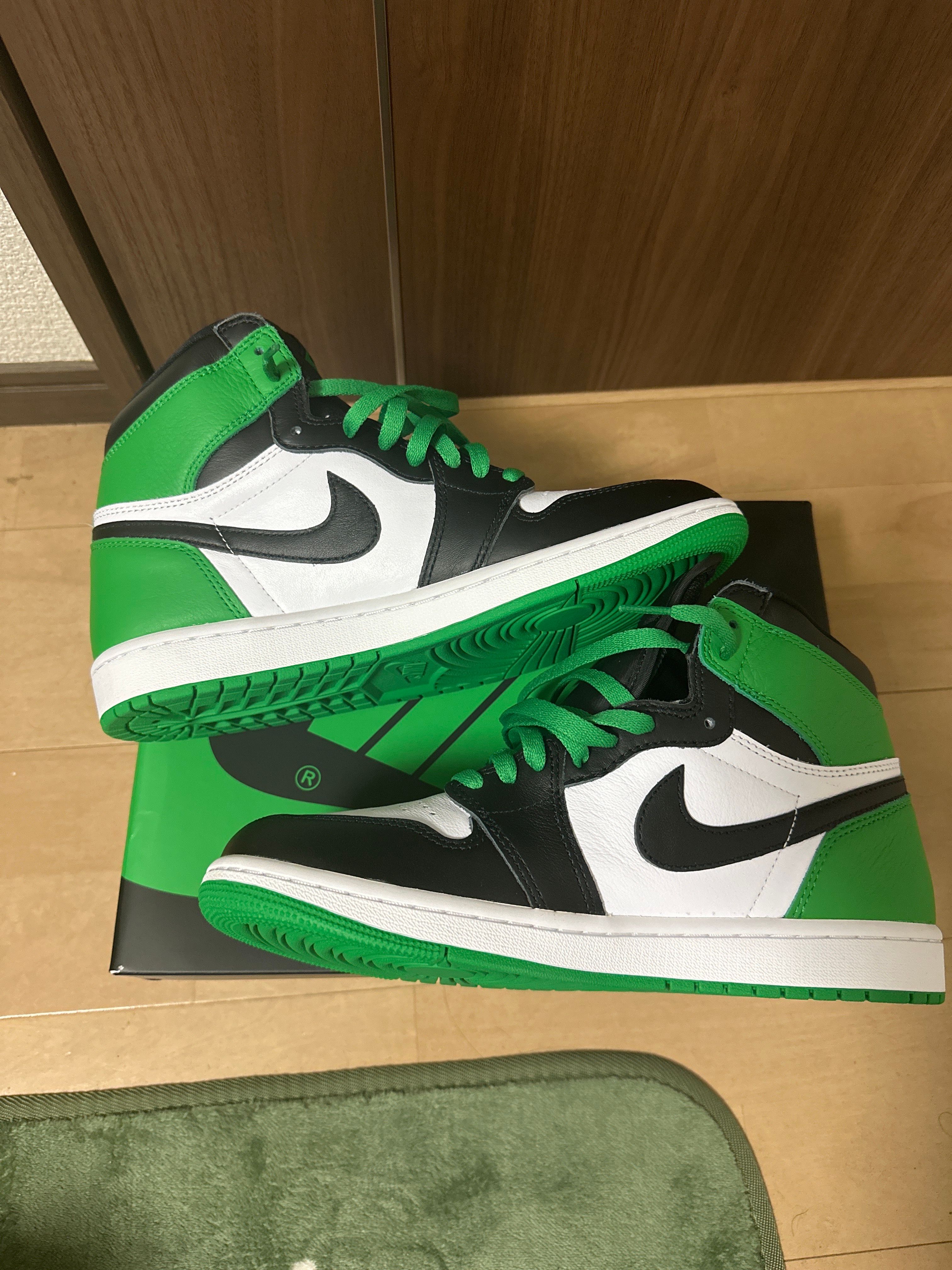 Nike Air Jordan 1 Retro High OG "Celtics/Black and Lucky Green" (2023)