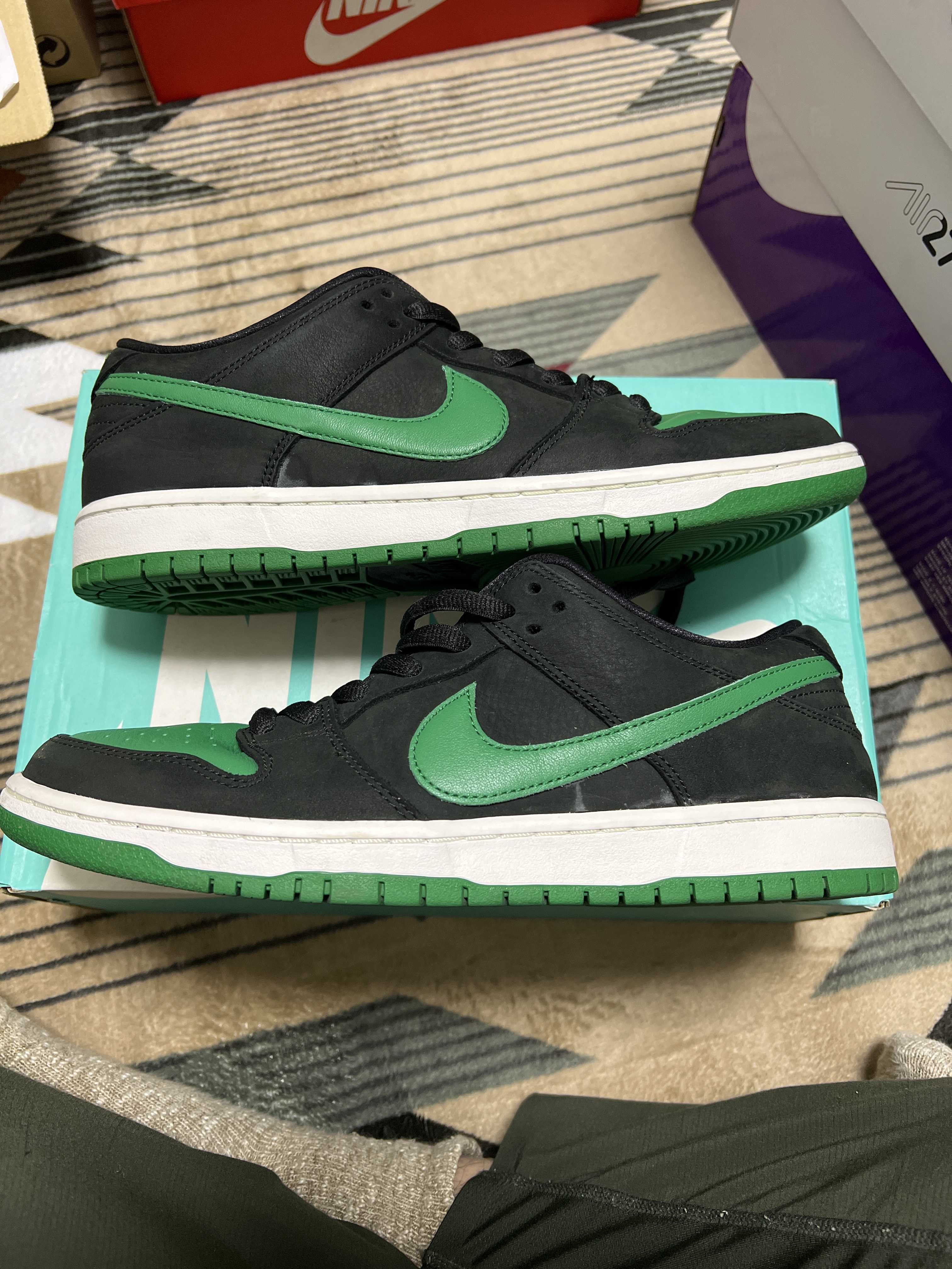 Nike SB Dunk Low PRO "Black/Pine Green"
