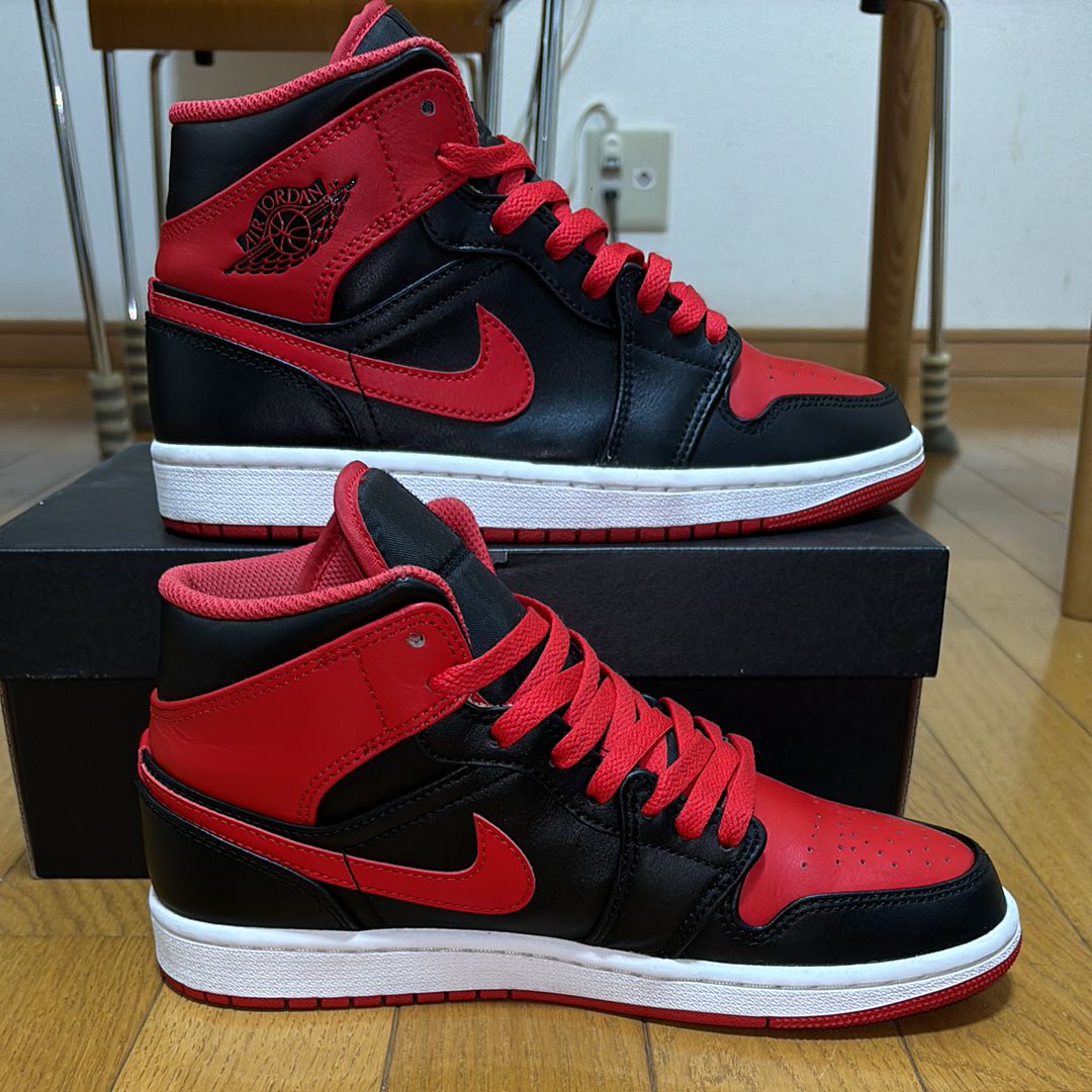 Nike Air Jordan 1 Mid "Bred Toe"