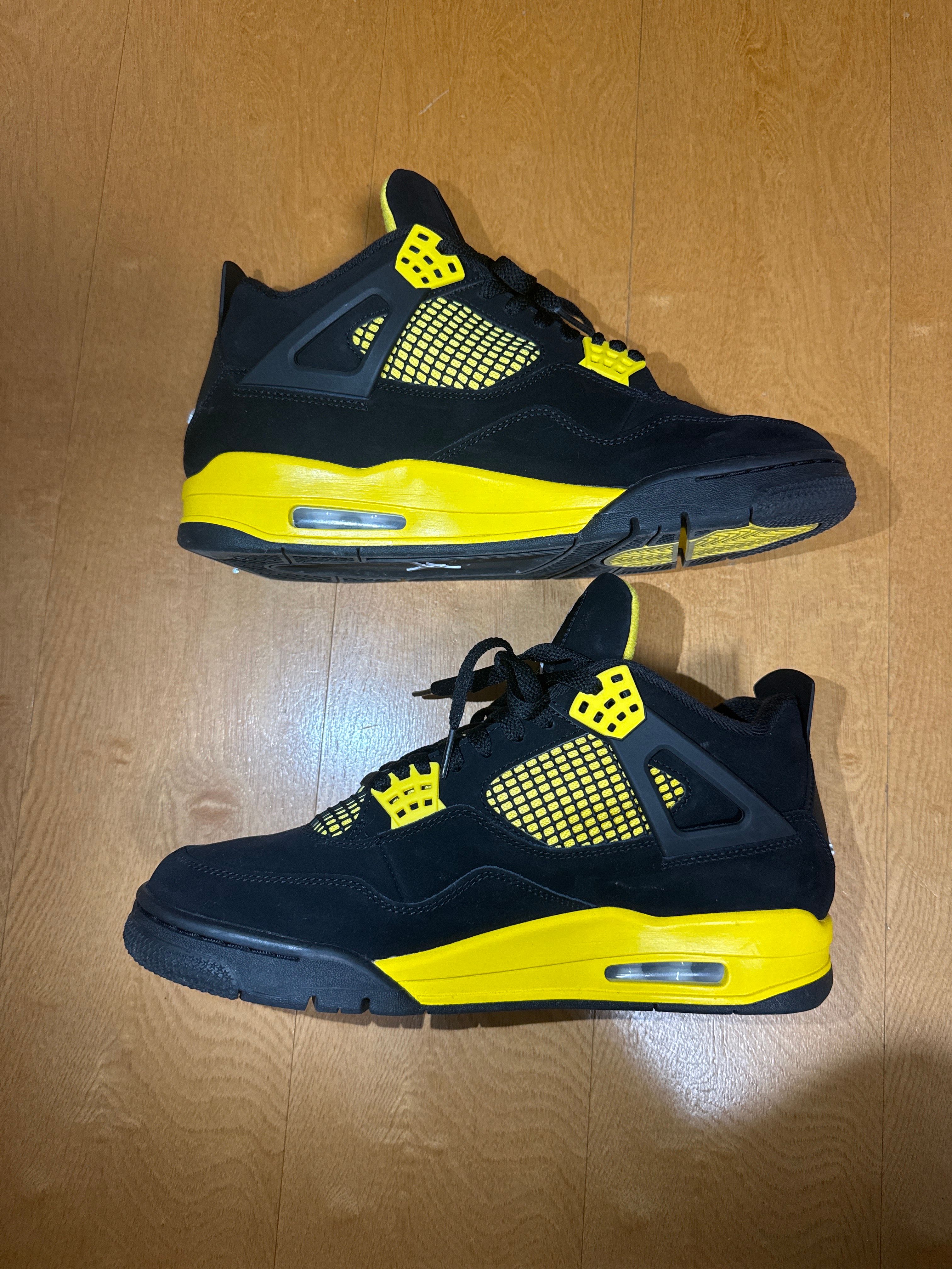 Nike Air Jordan 4 Retro "Thunder"(2023)