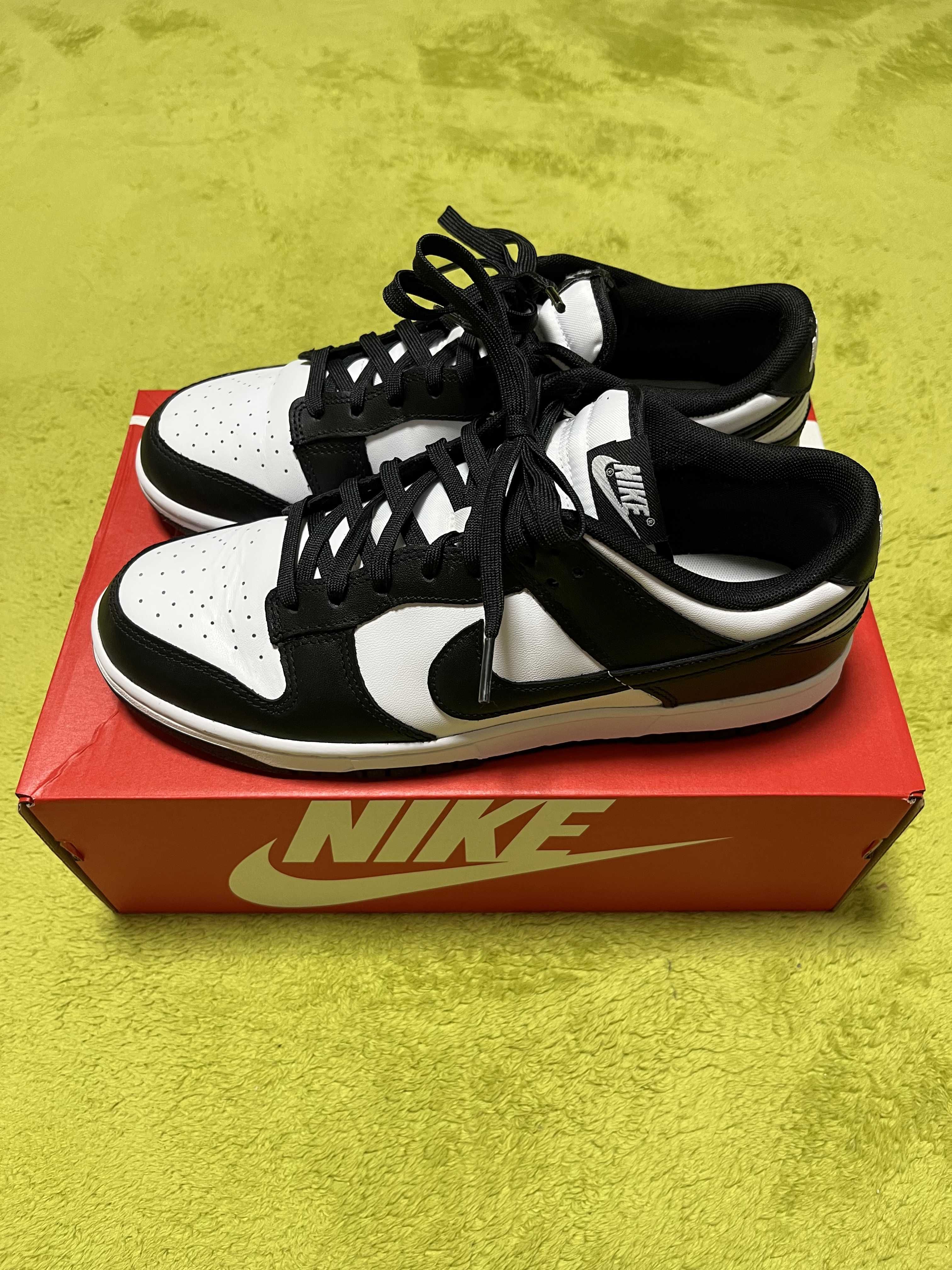 Nike Dunk Low Retro "Panda/White/Black"