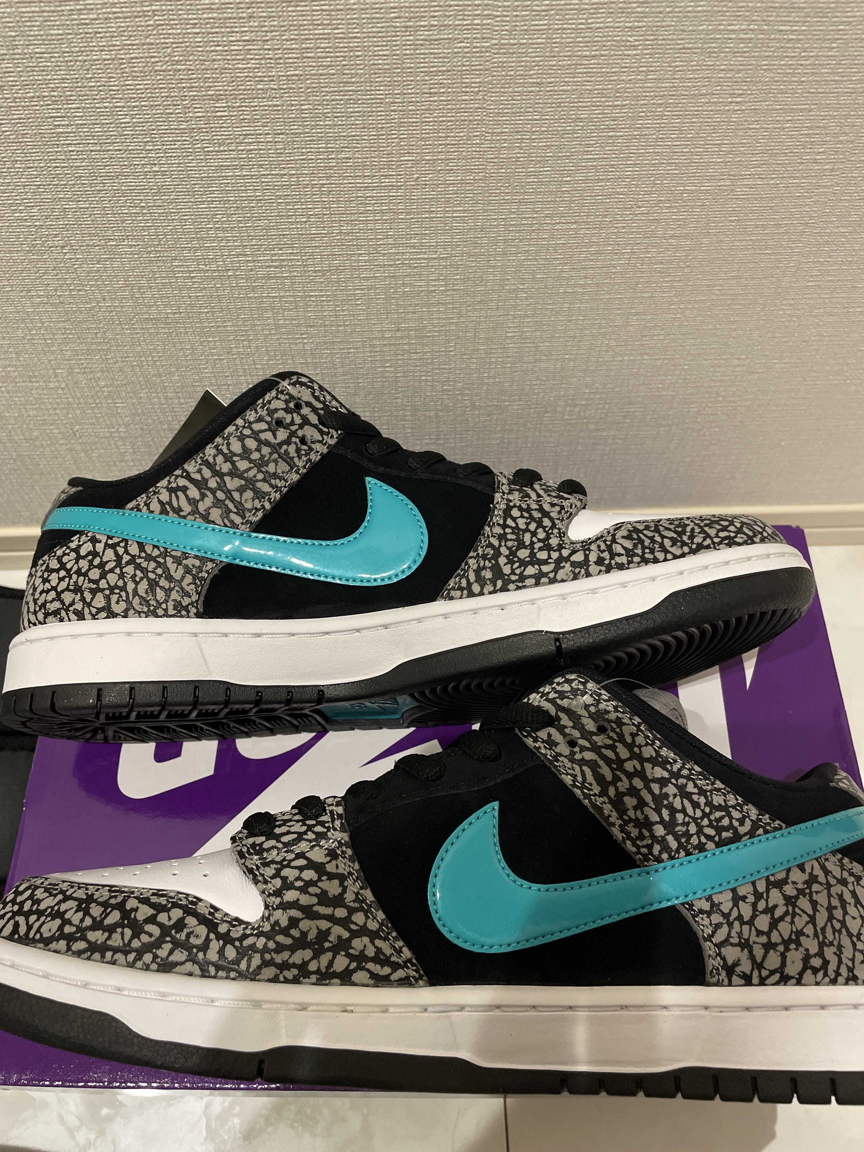 Nike SB Dunk Low "Elephant/Safari"