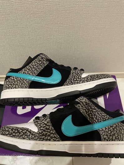 Nike SB Dunk Low "Elephant/Safari"