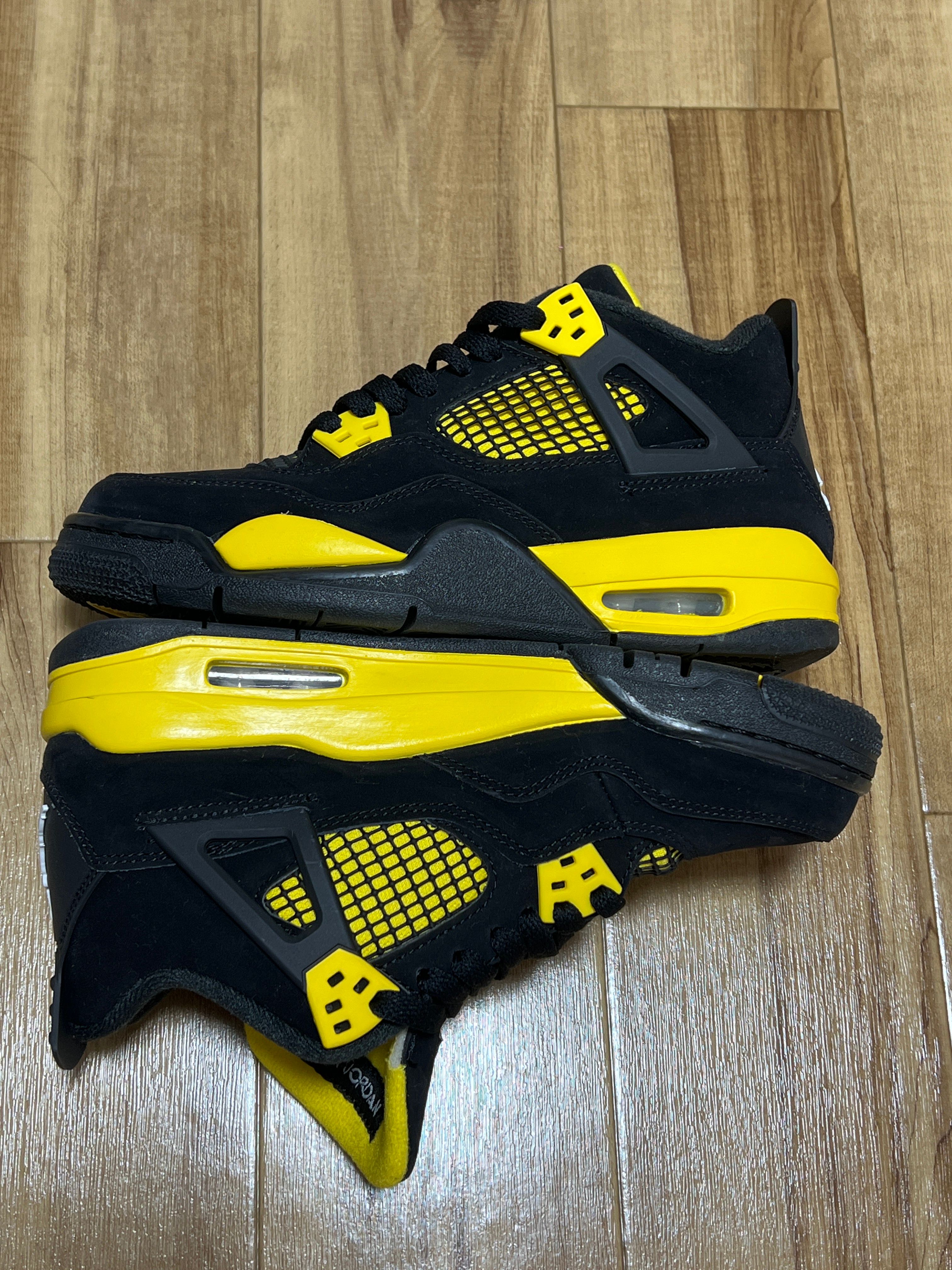 Nike GS Air Jordan 4 Retro "Thunder"(2023)