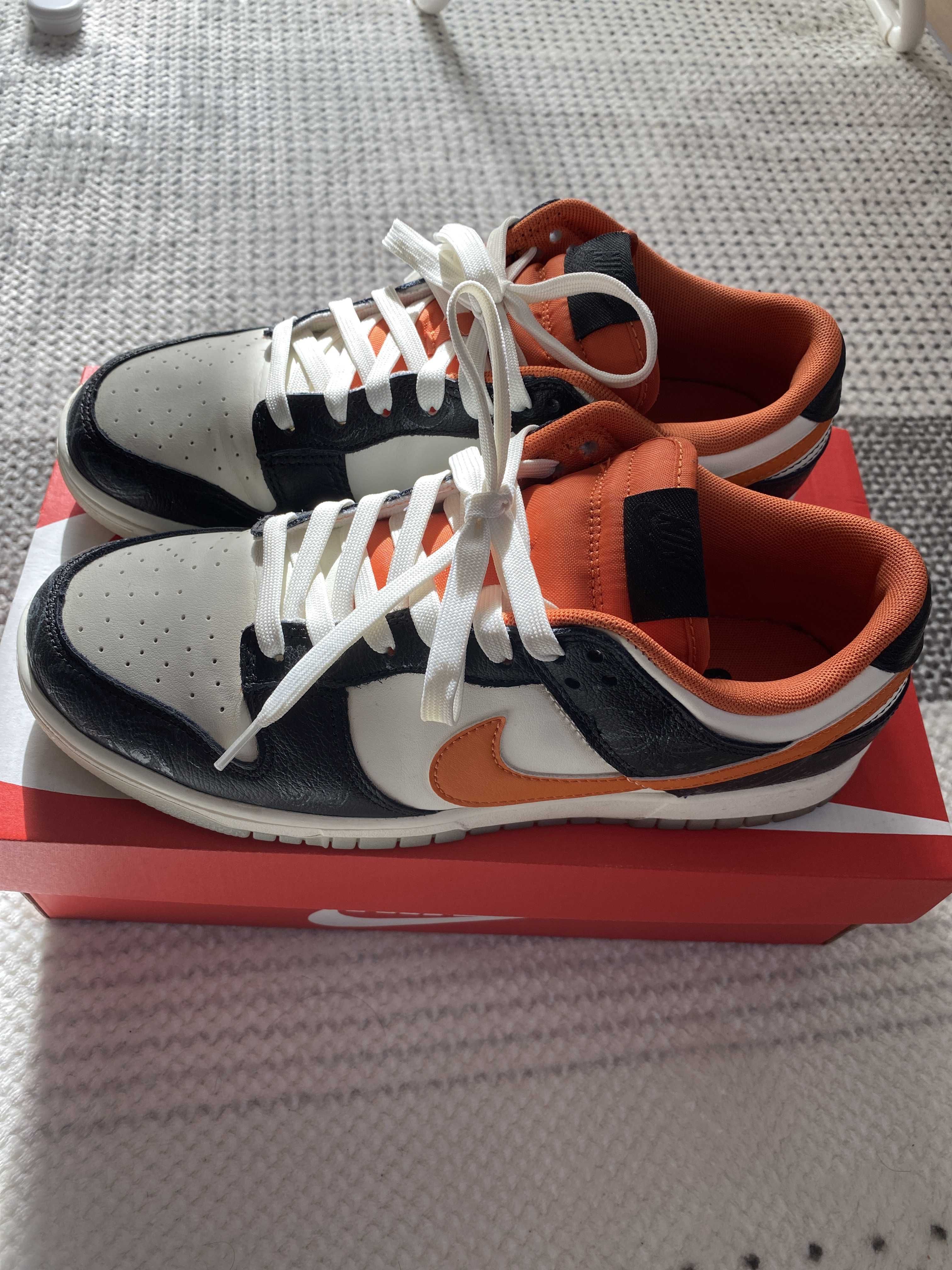 Nike Dunk Low PRM "Halloween" (2021)