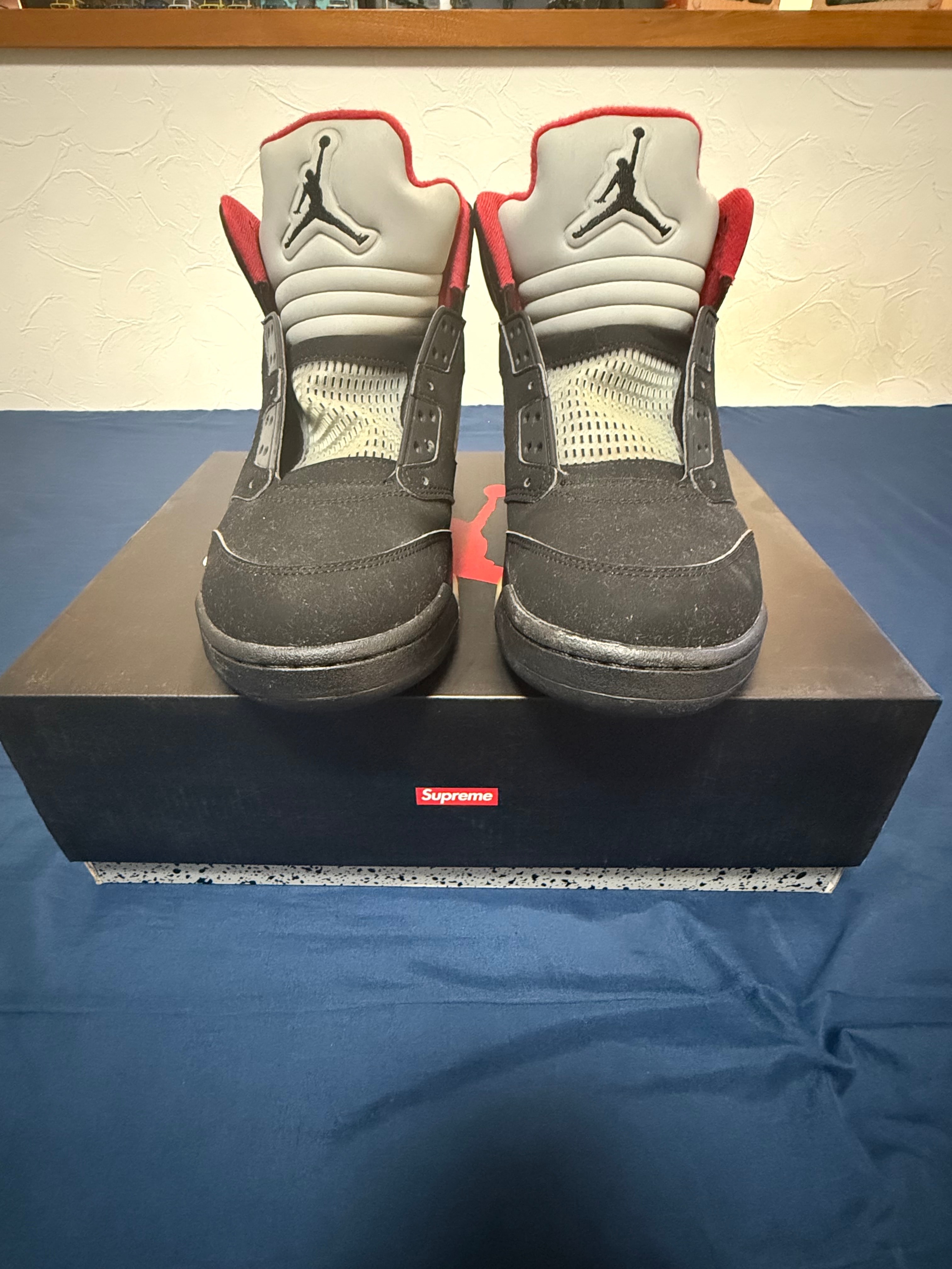 Supreme × Nike Air Jordan 5 Retro "Black"