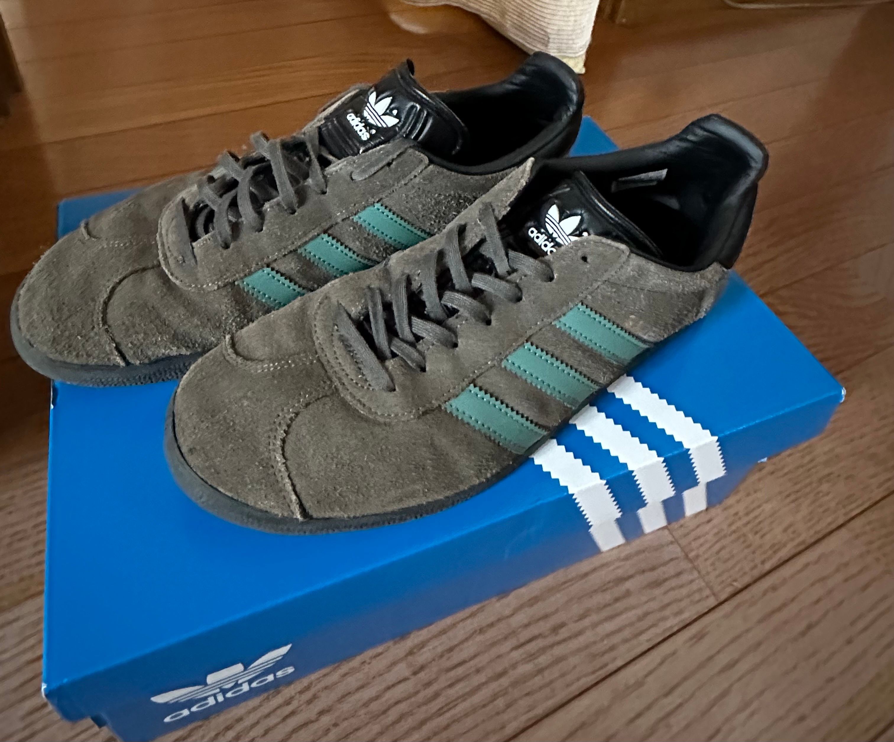 adidas Gazelle "Pantone/Core Black"
