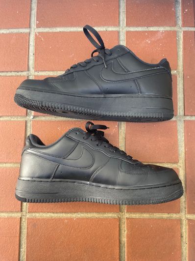 Supreme × Nike Air Force 1 Low "Black"