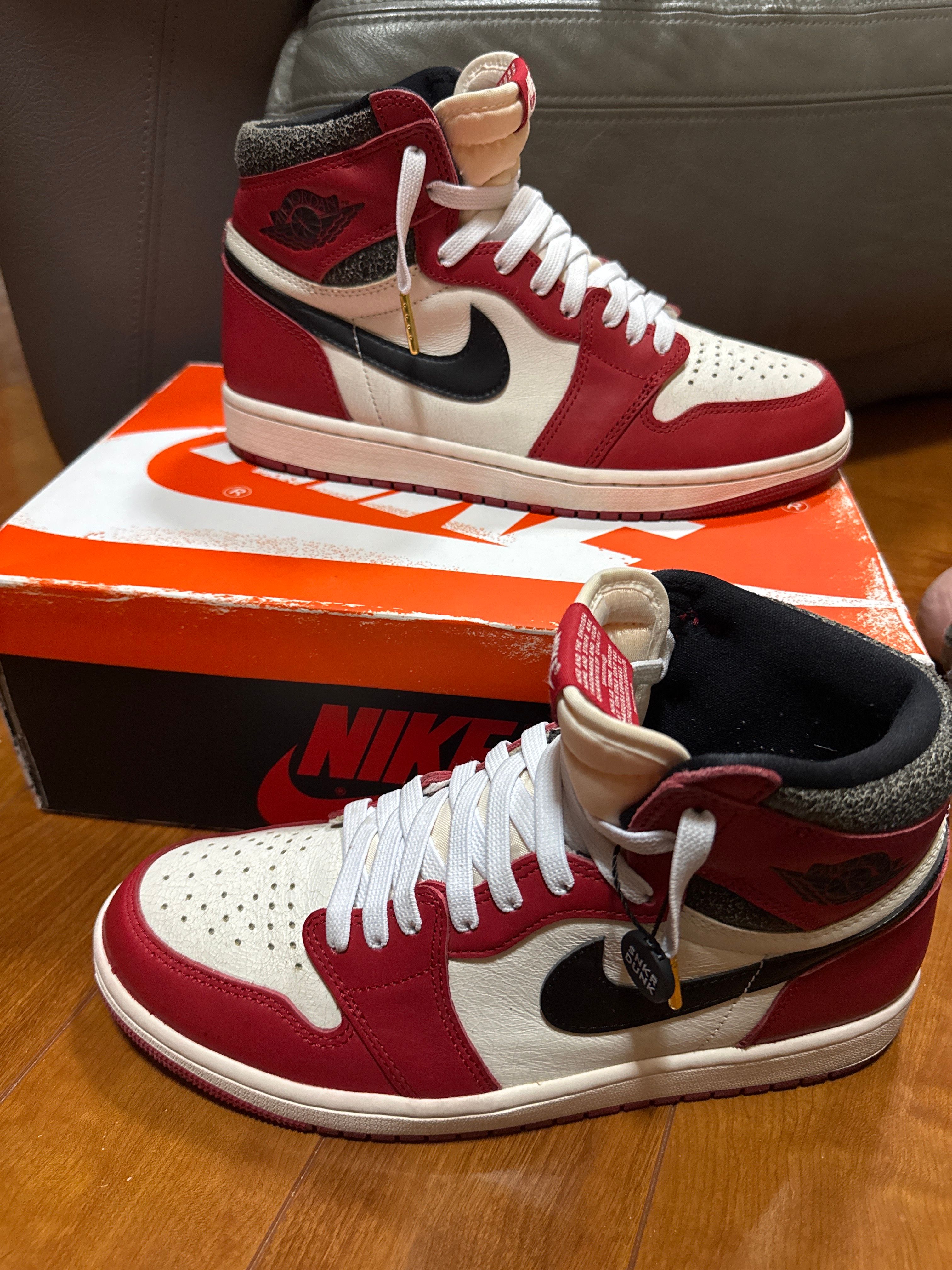 Nike Air Jordan 1 High OG "Lost & Found/Chicago"