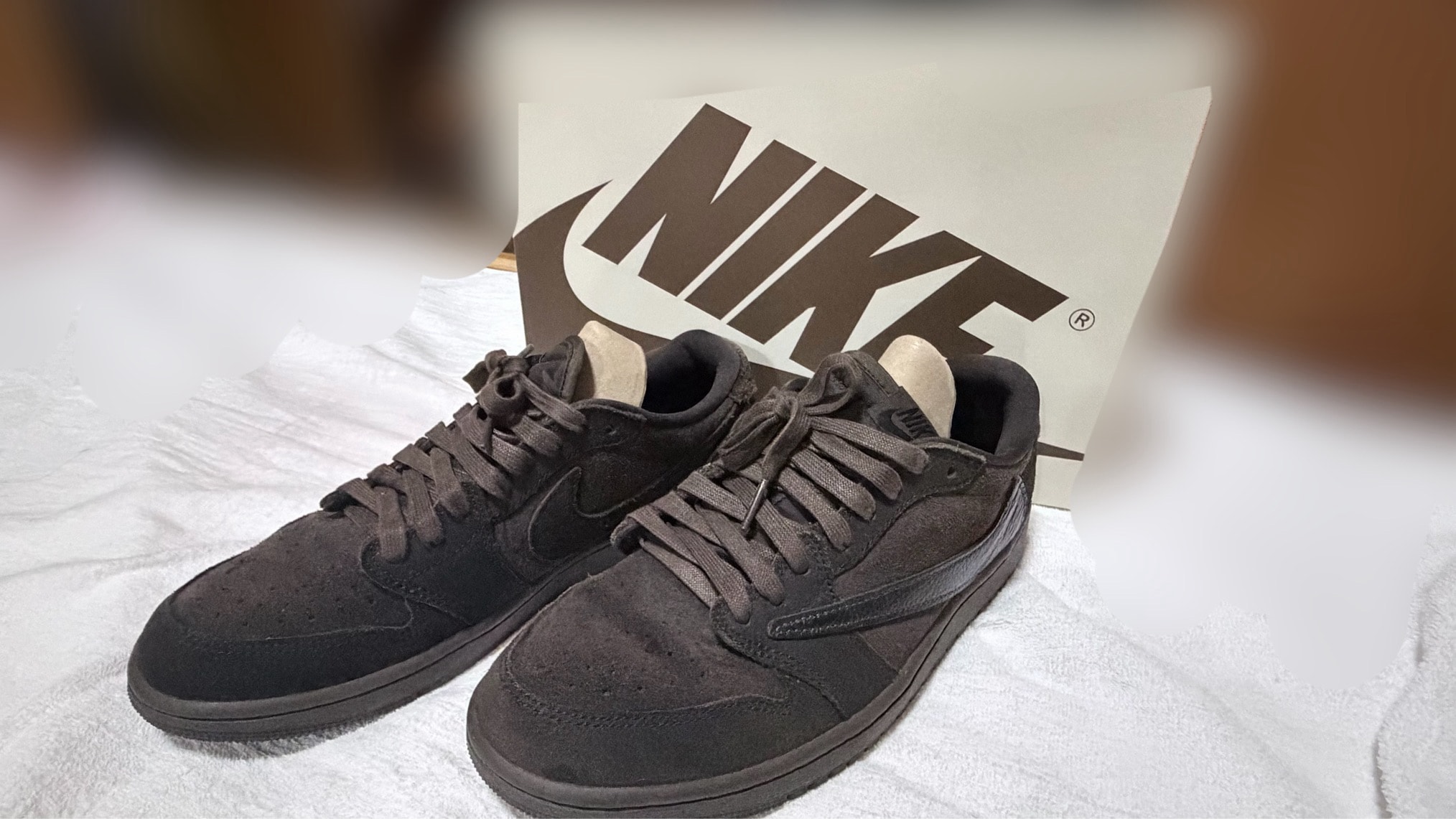 Travis Scott × Nike Air Jordan 1 Low OG SP "Velvet Brown and Dark Mocha"