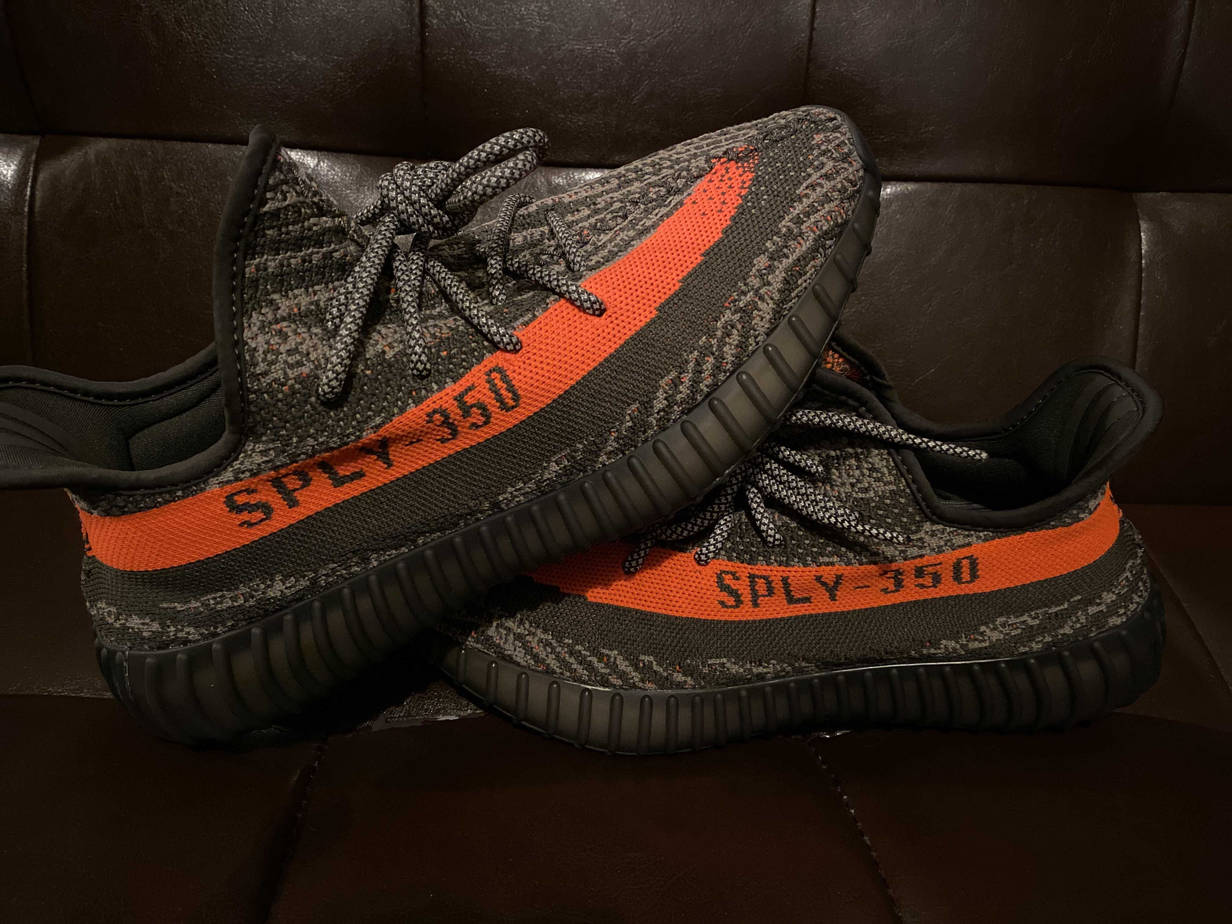 adidas YEEZY Boost 350V2 "Carbon Beluga"
