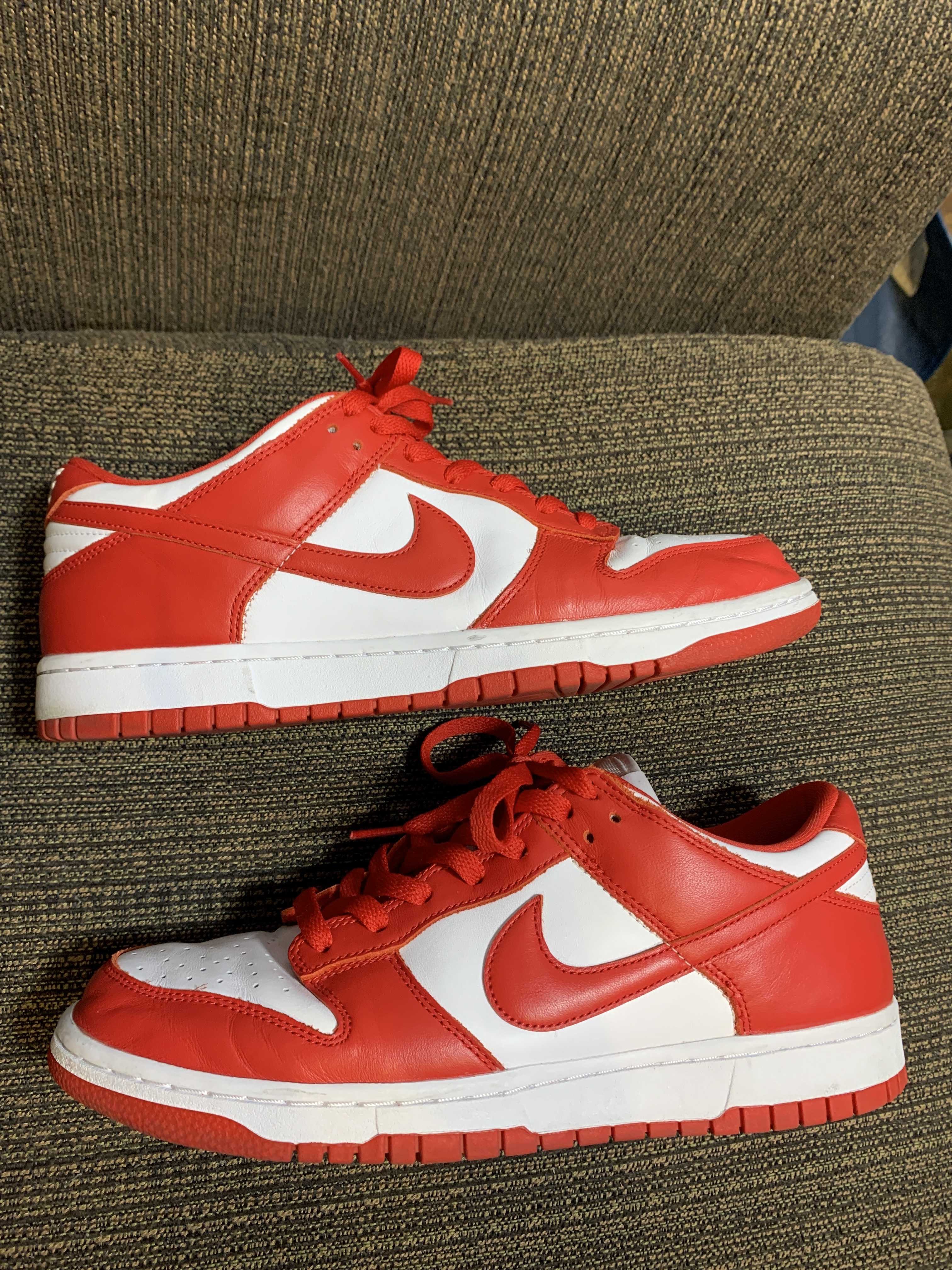 Nike Dunk Low SP "White and University Red"