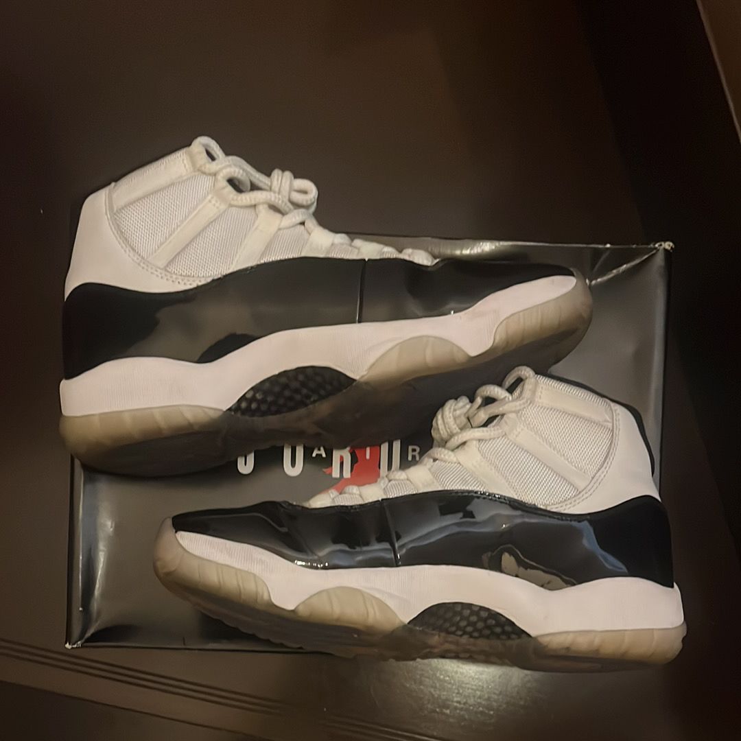 Nike Air Jordan 11 Retro "Concord" (2018)
