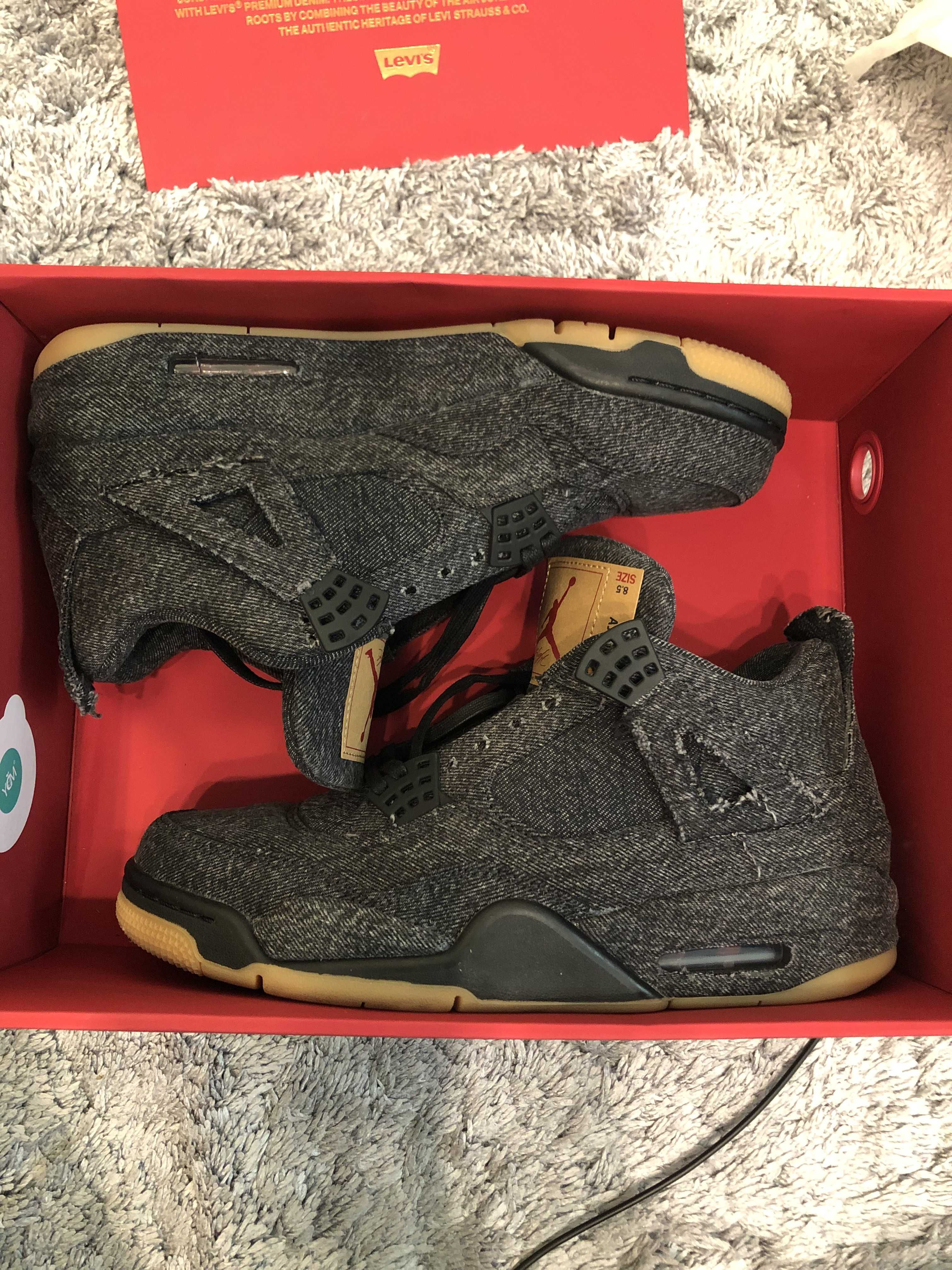 Nike × Levi's Air Jordan 4 "Black Denim" (Tag: LEVIS®)